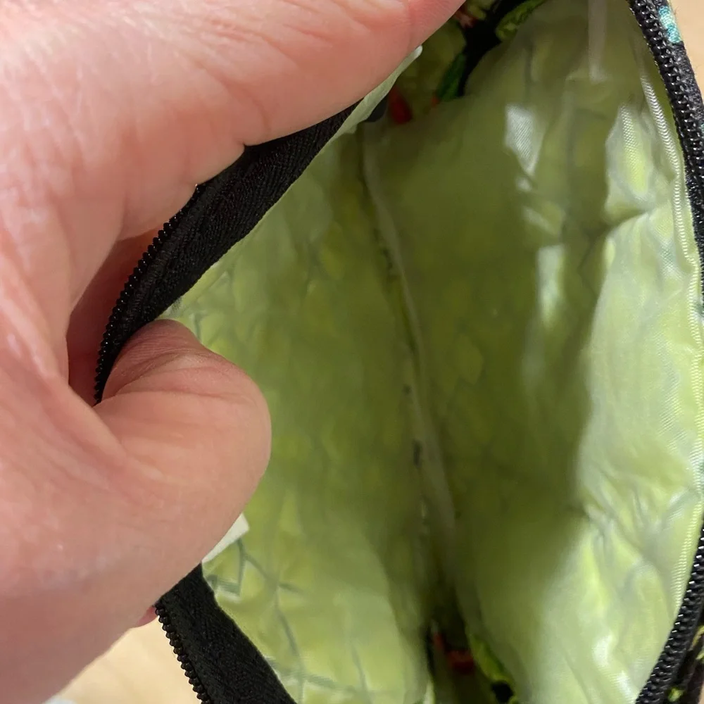 Vera Bradley Floral Black Quilted Women's Make up Bag (QD)
